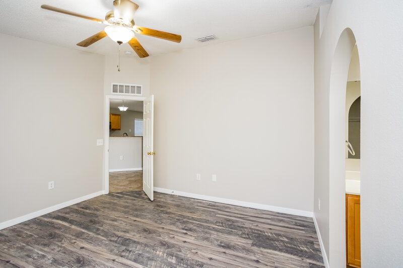2,065/Mo, 1602 Alhambra Crest Dr Ruskin, FL 33570 Main Bedroom View 2