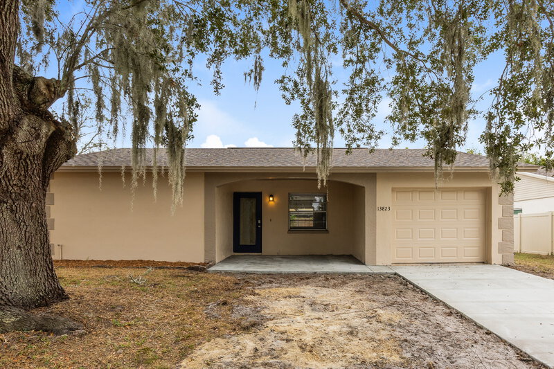 1,925/Mo, 13823 Pathfinder Dr Tampa, FL 33625 External View