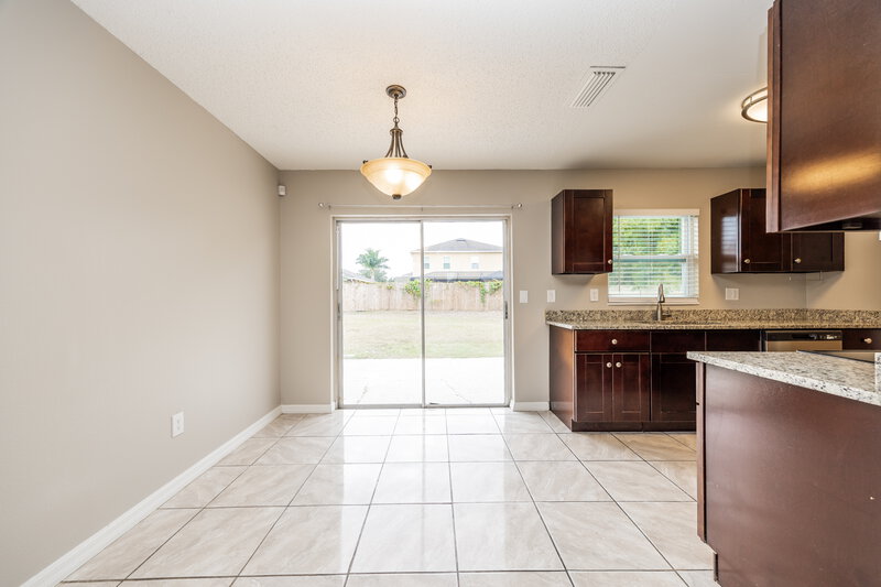 1,925/Mo, 13823 Pathfinder Dr Tampa, FL 33625 Dining Room View