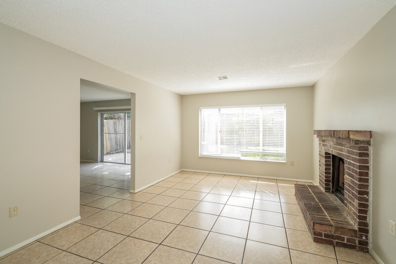 1,785/Mo, 856 Buttercup Dr Lakeland, FL 33801 Living Room View