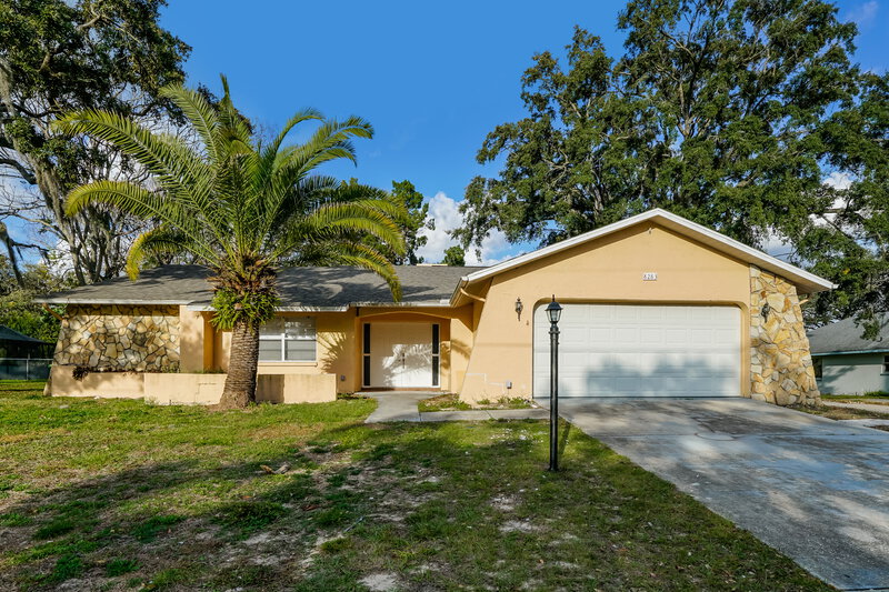 1,695/Mo, 8283 Annapolis Rd Spring Hill, FL 34606 External View