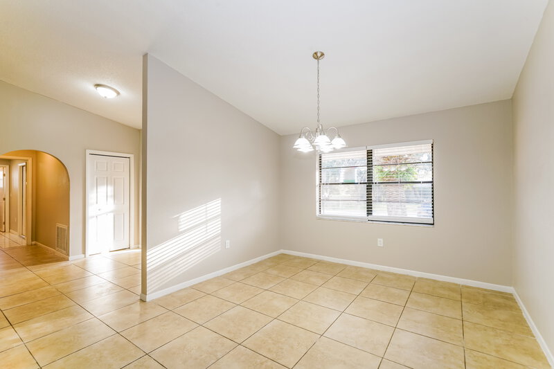 1,695/Mo, 8283 Annapolis Rd Spring Hill, FL 34606 Dining Room View