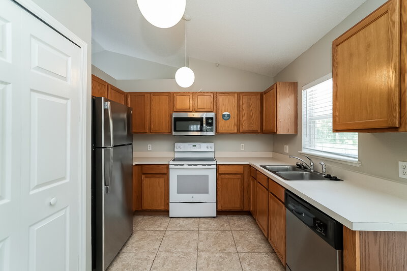 2,100/Mo, 5511 Ashland Dr Spring Hill, FL 34606 Misc View 7