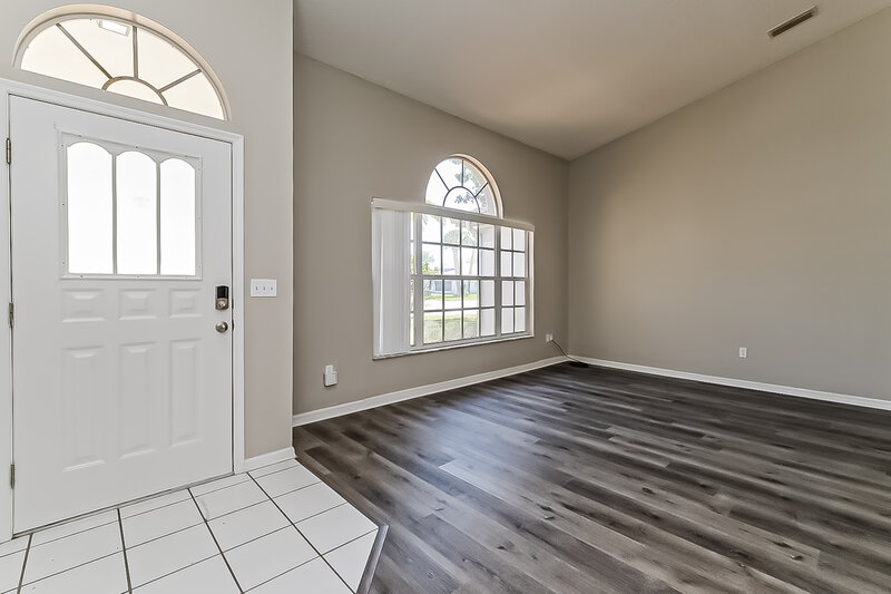 1,890/Mo, 5009 Panther Dr Spring Hill, FL 34607 Living Room View 3