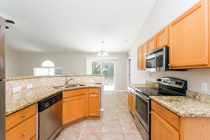 3,610/Mo, 1159 Newcomb Ave Spring Hill, FL 34608 Kitchen View