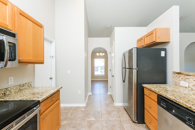 3,610/Mo, 1159 Newcomb Ave Spring Hill, FL 34608 Kitchen View 2