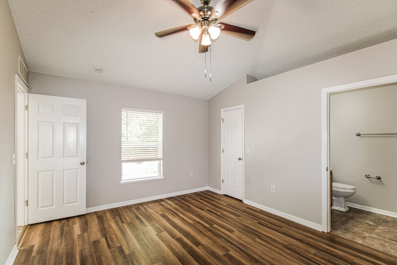 2,200/Mo, 1159 Newcomb Ave Spring Hill, FL 34608 Main Bedroom View
