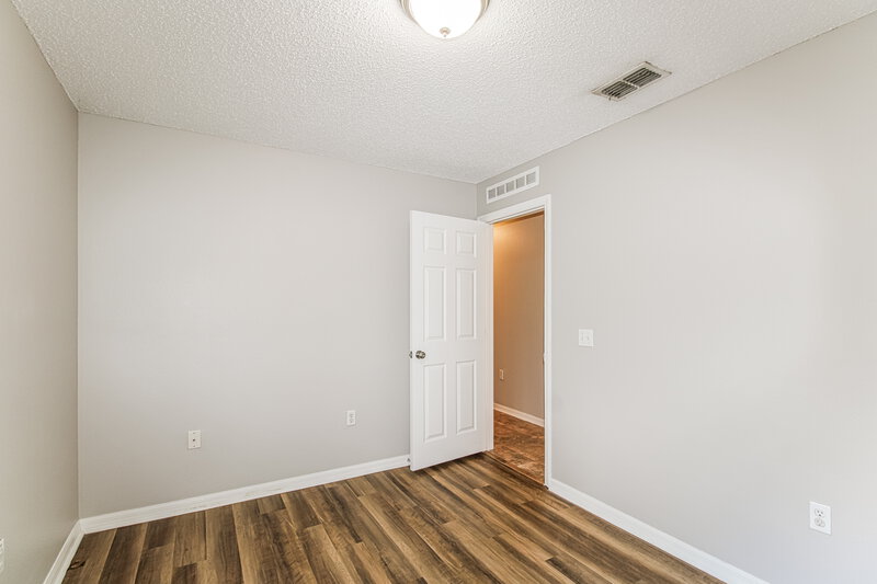 2,200/Mo, 1159 Newcomb Ave Spring Hill, FL 34608 Bedroom View 3