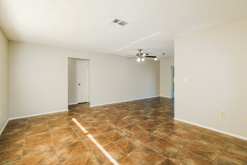 1,655/Mo, 11103 Mayflower Rd Spring Hill, FL 34608 Living Room View 2