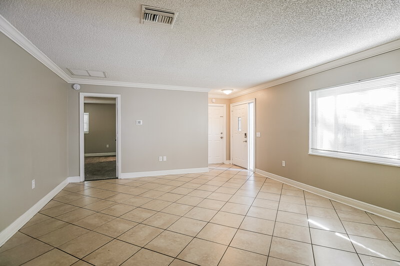 1,715/Mo, 11351 Collingswood St Spring Hill, FL 34608 Living Room View 4
