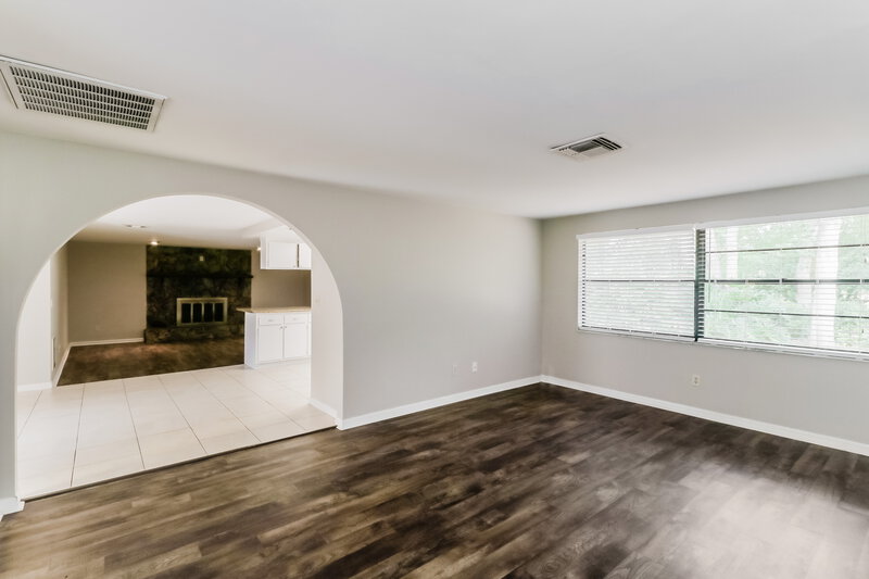3,250/Mo, 8499 Vicksburg Rd Spring Hill, FL 34608 Family Room View