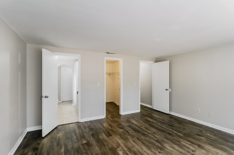 3,250/Mo, 8499 Vicksburg Rd Spring Hill, FL 34608 Main Bedroom View 2