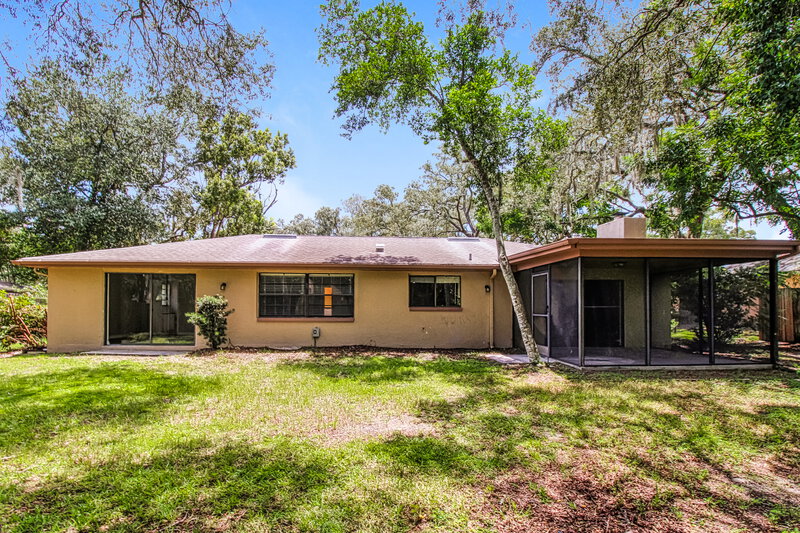 1,860/Mo, 8499 Vicksburg Rd Spring Hill, FL 34608 Rear View