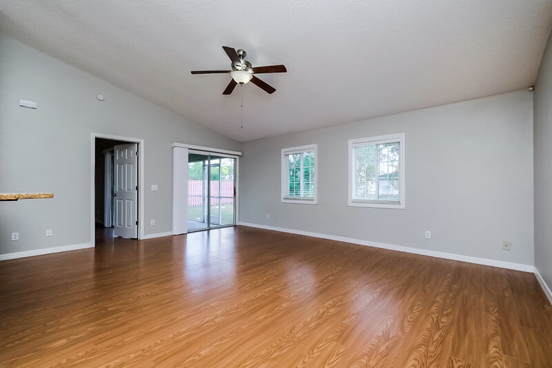 1,885/Mo, 1296 Bentley Ave Spring Hill, FL 34608 Living Room View