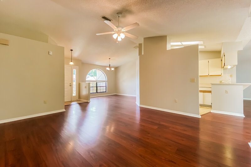 1,955/Mo, 8247 Royal Hart Dr New Port Richey, FL 34653 Living Room View 2