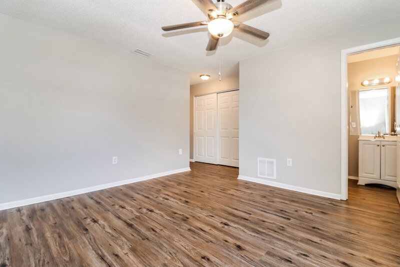 1,900/Mo, 3216 Kismet Ct New Port Richey, FL 34655 Main Bedroom View