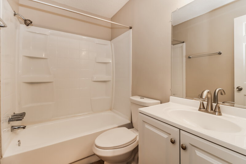 1,900/Mo, 3216 Kismet Ct New Port Richey, FL 34655 Bathroom View