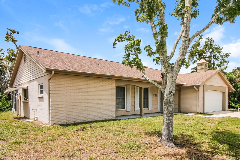 2,115/Mo, 13021 Sirius Ln Hudson, FL 34667 Front View