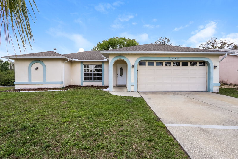 1,735/Mo, 18725 Parade Rd Hudson, FL 34667 External View