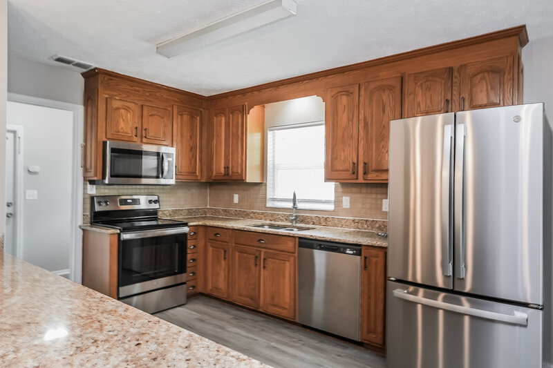 1,985/Mo, 13403 Woodward Dr Hudson, FL 34667 Kitchen View 2
