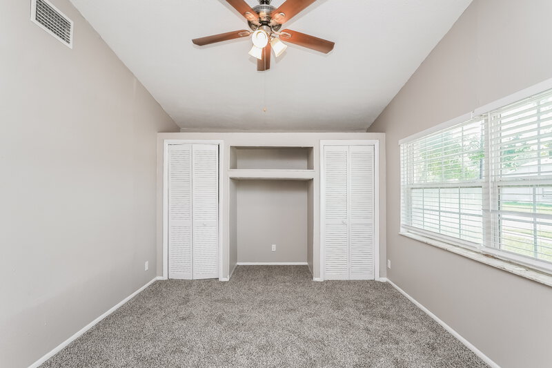 1,985/Mo, 13403 Woodward Dr Hudson, FL 34667 Bedroom View 3