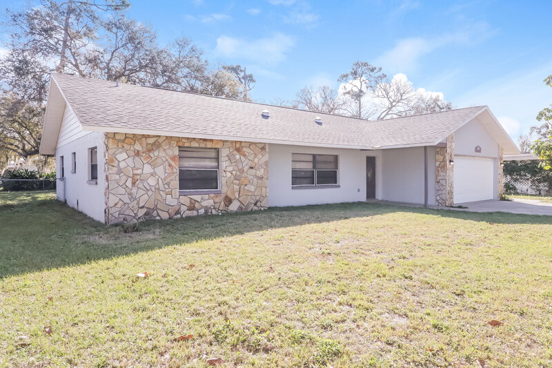 2,235/Mo, 2126 Telogia Ct Holiday, FL 34690 Front View
