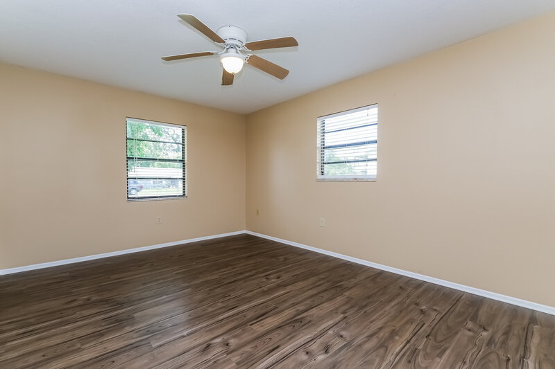 1,865/Mo, 11243 Elgin Blvd Spring Hill, FL 34608 Main Bedroom View