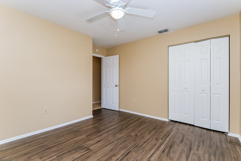 1,865/Mo, 11243 Elgin Blvd Spring Hill, FL 34608 Bedroom View 4