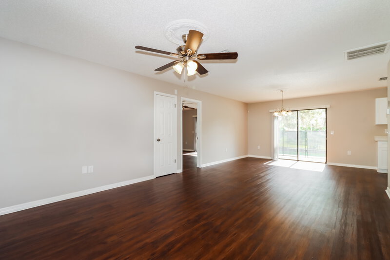 1,915/Mo, 10564 Blythville Rd Spring Hill, FL 34608 Living Room View