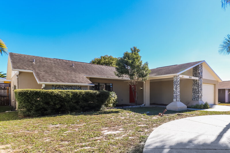 1,635/Mo, 9310 Tamworth Ln Port Richey, FL 34668 Front View