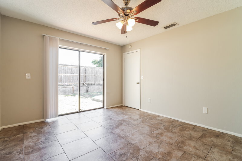 1,635/Mo, 9310 Tamworth Ln Port Richey, FL 34668 Main Bedroom View 2
