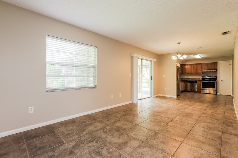 1,850/Mo, 2927 Northbrook Ln Lakeland, FL 33811 Dining Room View
