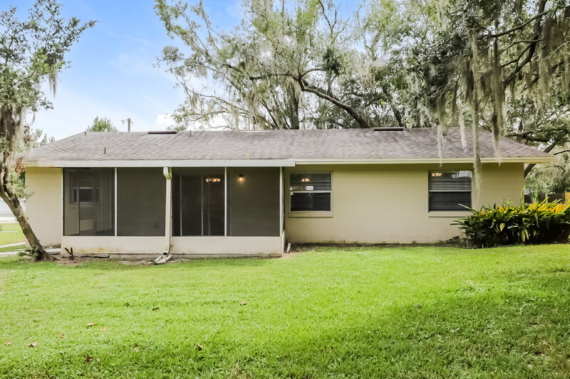 1,850/Mo, 2927 Northbrook Ln Lakeland, FL 33811 Rear View