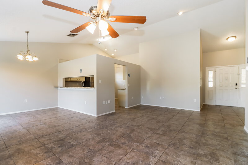 1,895/Mo, 7827 Adelaide Loop New Port Richey, FL 34655 Living Room View