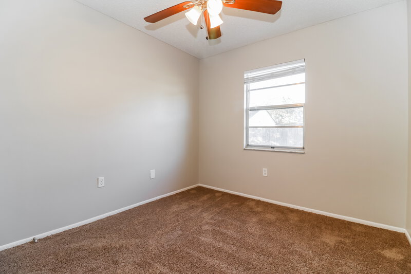 1,895/Mo, 7827 Adelaide Loop New Port Richey, FL 34655 Bedroom View