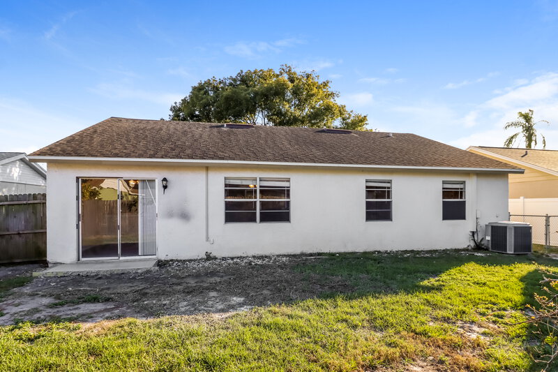 1,895/Mo, 7827 Adelaide Loop New Port Richey, FL 34655 Rear View