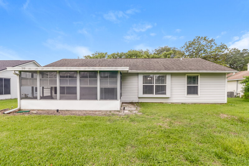 1,830/Mo, 8537 Berkley Dr Hudson, FL 34667 Rear View