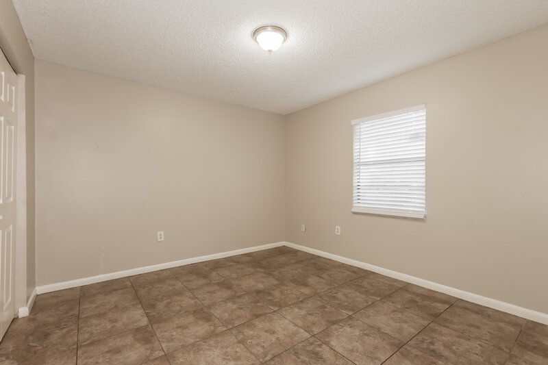 1,880/Mo, 614 Fox Lake Dr Lakeland, FL 33809 Bedroom View