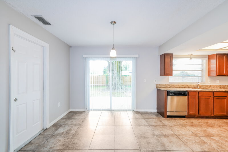 1,795/Mo, 634 Hemlock Ln Lakeland, FL 33810 Dining Room View