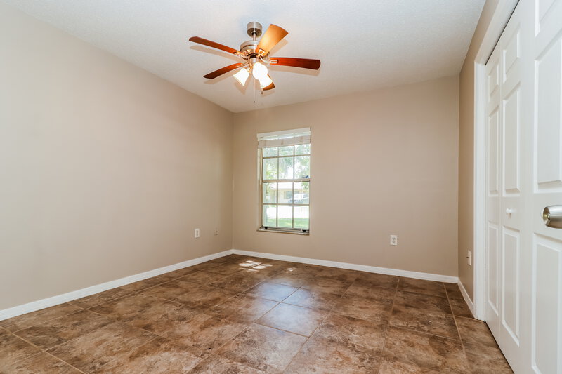 1,795/Mo, 634 Hemlock Ln Lakeland, FL 33810 Bedroom View 3