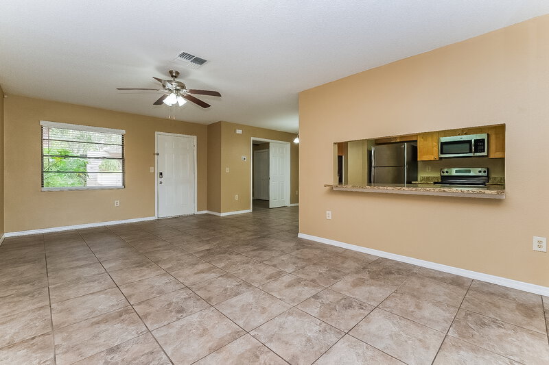 1,750/Mo, 7332 Glen Cove Rd Weeki Wachee, FL 34613 Living Room View