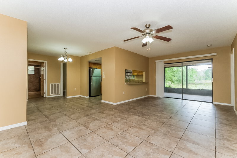 1,750/Mo, 7332 Glen Cove Rd Weeki Wachee, FL 34613 Living Room View 2