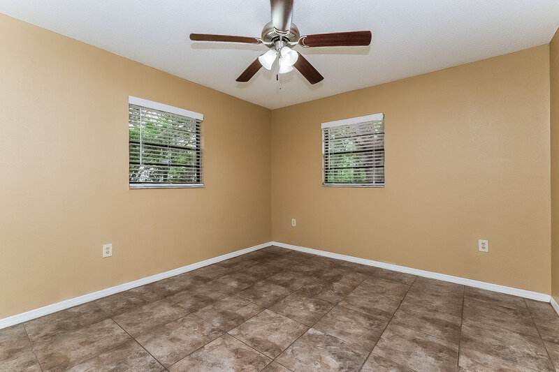 1,750/Mo, 7332 Glen Cove Rd Weeki Wachee, FL 34613 Bedroom View 3