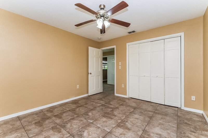1,750/Mo, 7332 Glen Cove Rd Weeki Wachee, FL 34613 Bedroom View 4
