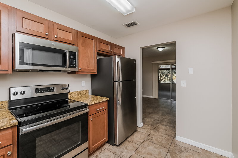 1,775/Mo, 7327 Gates Circle Spring Hill, FL 34606 Kitchen View 3