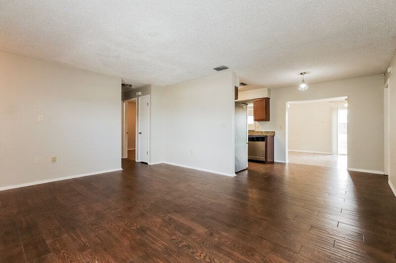 1,850/Mo, 3767 Whitedove Dr Lakeland, FL 33812 Living Room View