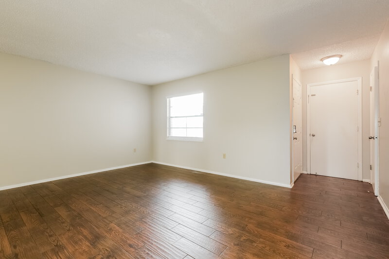 1,850/Mo, 3767 Whitedove Dr Lakeland, FL 33812 Living Room View 2