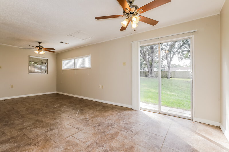 1,850/Mo, 3767 Whitedove Dr Lakeland, FL 33812 Family Room View