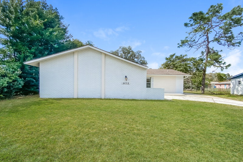 1,845/Mo, 4459 Springwood Rd Spring Hill, FL 34609 Front View