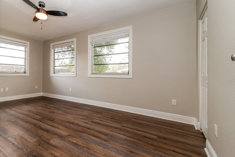 1,845/Mo, 4459 Springwood Rd Spring Hill, FL 34609 Living Room View 2